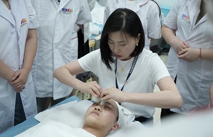 学美容好就业吗？沈阳统丽学校美容专业就业方向一览