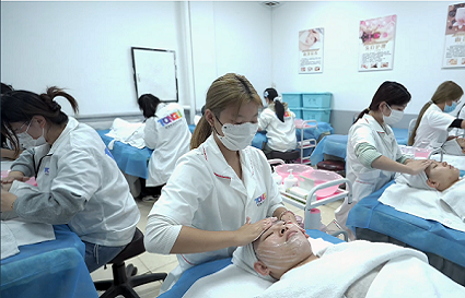 美容护肤技术如何提升？沈阳美容学校给你支个招