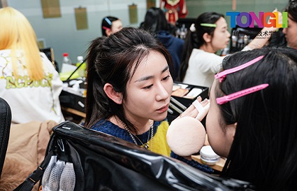 孩子想学化妆去哪里？沈阳统丽化妆学校14岁可入学